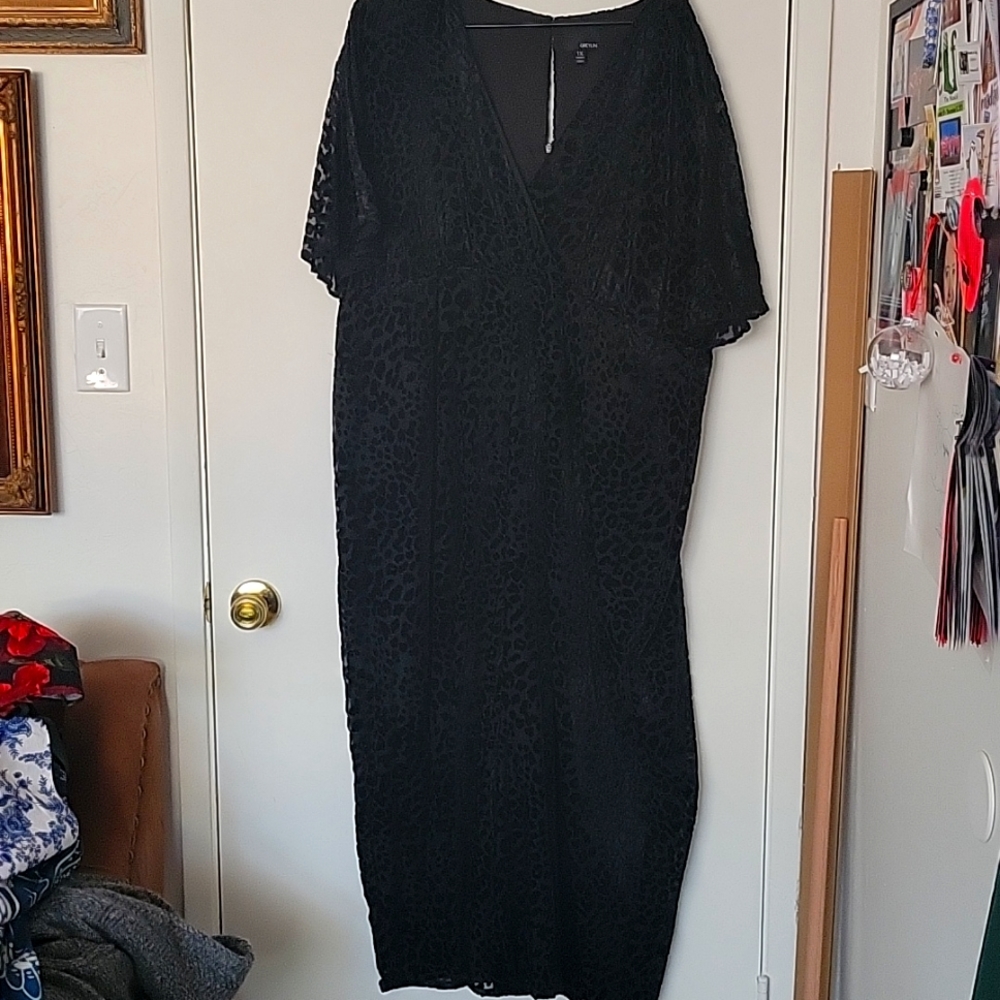 Super fun burnt velvet lepord jump suit!